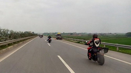 Lại đề xuất cho xe mô tô phân khối lớn đi vào đường cao tốc Lại đề xuất cho xe mô tô phân khối lớn đi vào đường cao tốc
